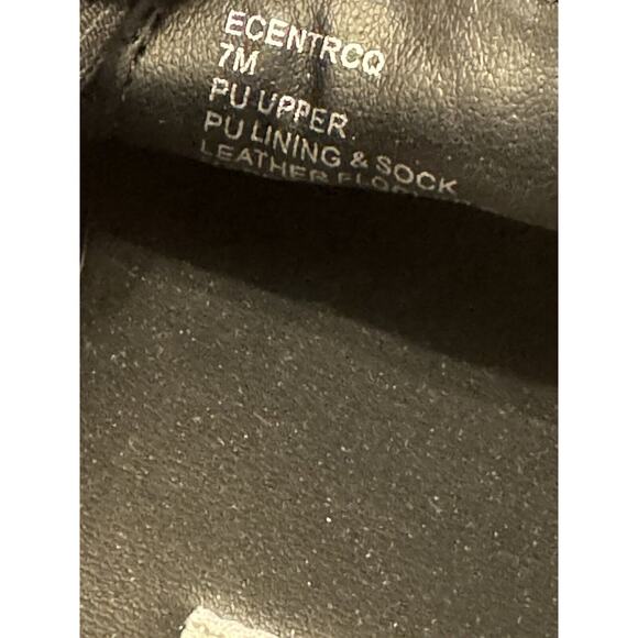 Steve Madden Black Quilted Sneakers Size 7 Slip On Fabric Shoes ECNTRCQT - Picture 10 of 10